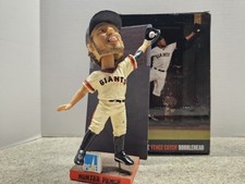 Hunter Pence San Francisco Giants MLB 2015 SGA Bobblehead NIB Fence Catch