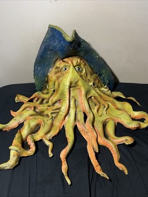 Davy Jones Deluxe 3D Pirates of the Caribbean 2006 Mask Heavy Cosplay Halloween