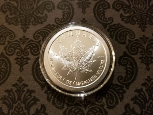 THE ORIGINAL SBSS 2013 CANNABIS POT WEED BU 1 OZ SILVER ROUND IN CAPSULE