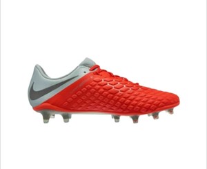 nike hypervenom phantom size 7