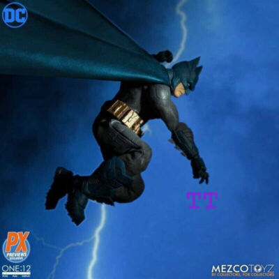 Mezco Toyz OCT198587 Supreme Knight Batman Blue Version 1/12 Toy