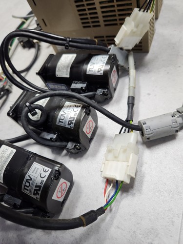Yaskawa Servo Drive & Motor SGDH-01AE / SGMAH-01AAA21 100W - Picture 5 of 7