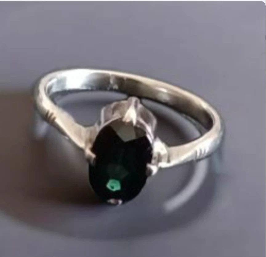 Bague ancienne argent et pierre verte très foncée. Taille 54 - Photo 1/4
