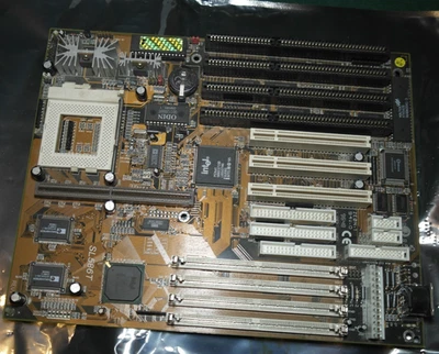 Socket 7 AT motherboard PCI ISA EDO inte; HX chipset WORKING - Image 1 of 4