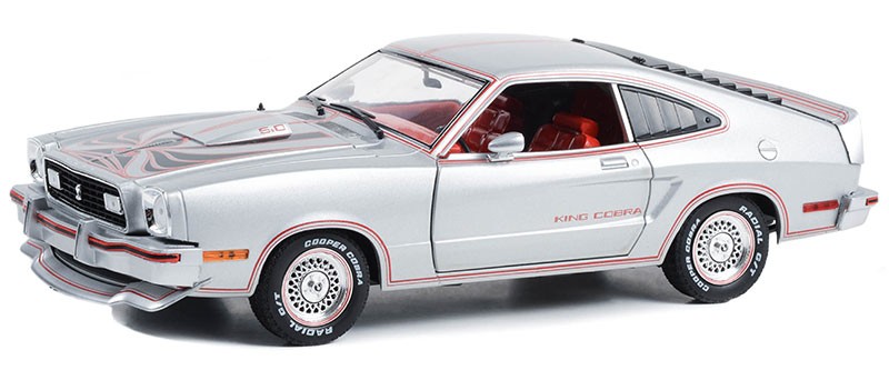 1 18 Greenlight 1978 Ford MUSTANG II King Cobra Silver Metallic