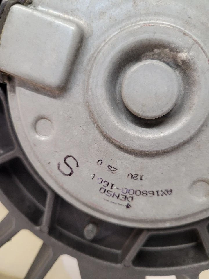 2015 2016 2017 2018 2019 SUBARU LEGACY Radiator Fan Motor Fan Assembly  - Imagem 2 de 4