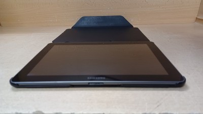 Samsung Galaxy Tab 10.1 GT-P7510 Wi-Fi 16GB Tablet + Schutzhülle