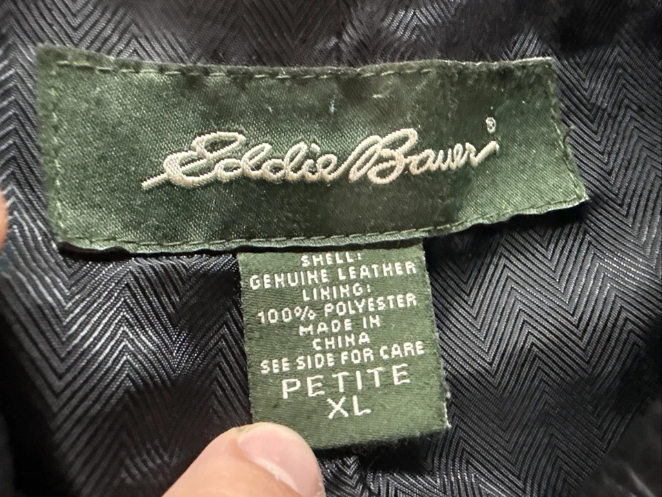 Кожаная летная куртка-бомбер Eddie Bauer женская размер XL миниатюрная черная на молнии - Изображение 3 из 4