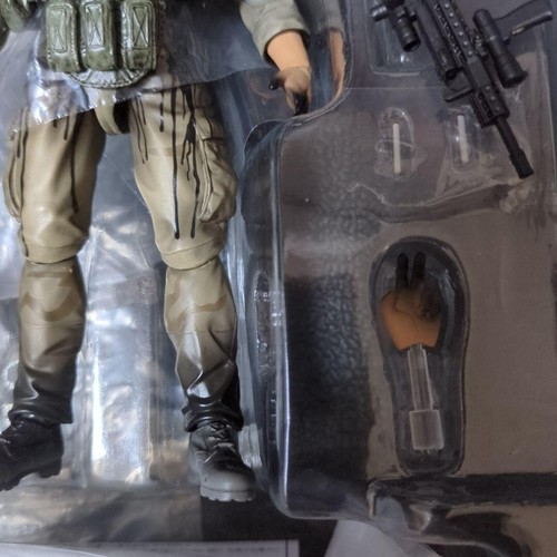 Figura de acción de plástico sin escala Max Factory figma Death Stranding Cliff usada - Imagen 7 de 8