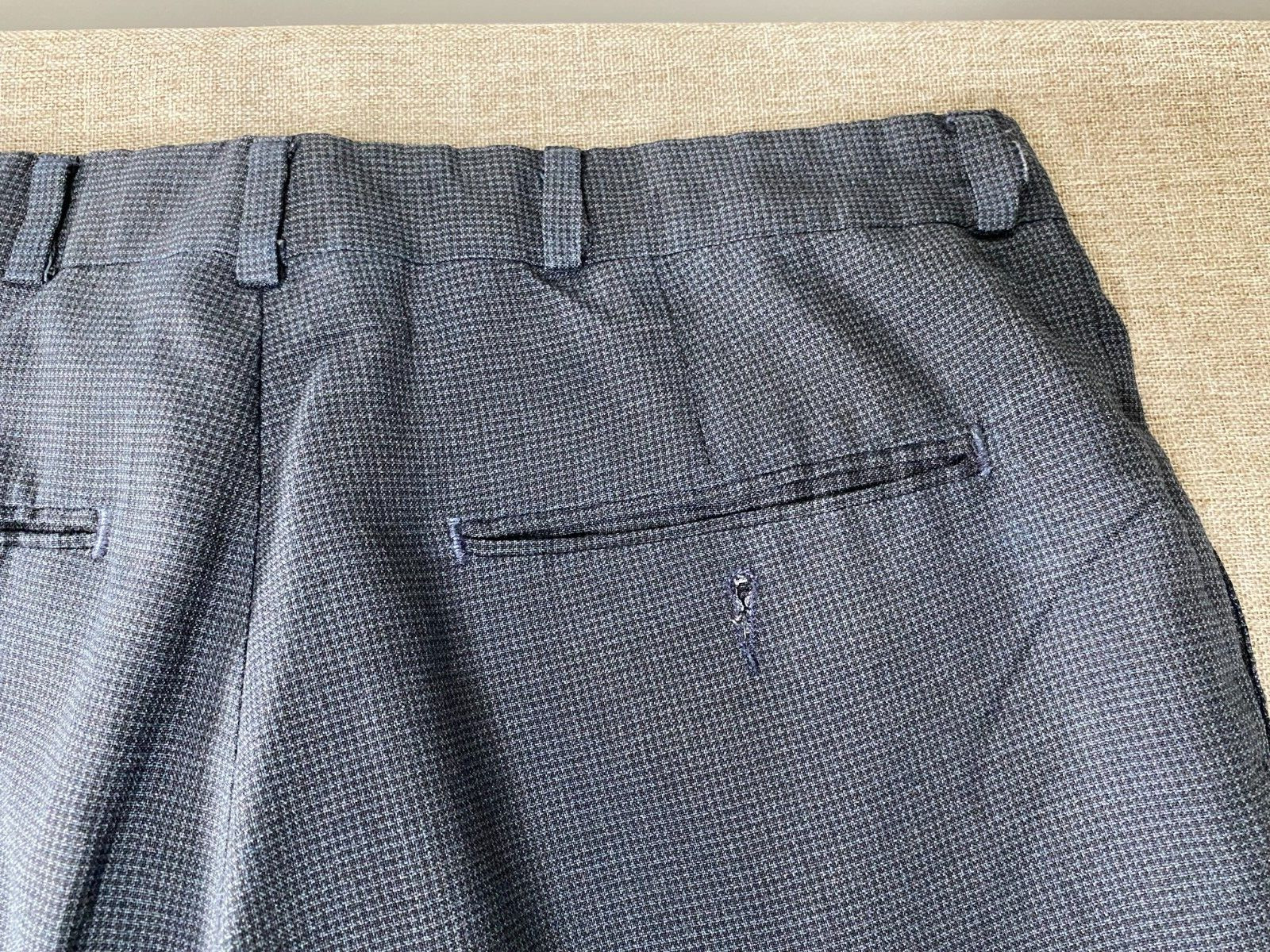 Vintage Roundtree & Yorke Wool Blend Pleated Dress Pants Men's 33 x 32 Blue VTG