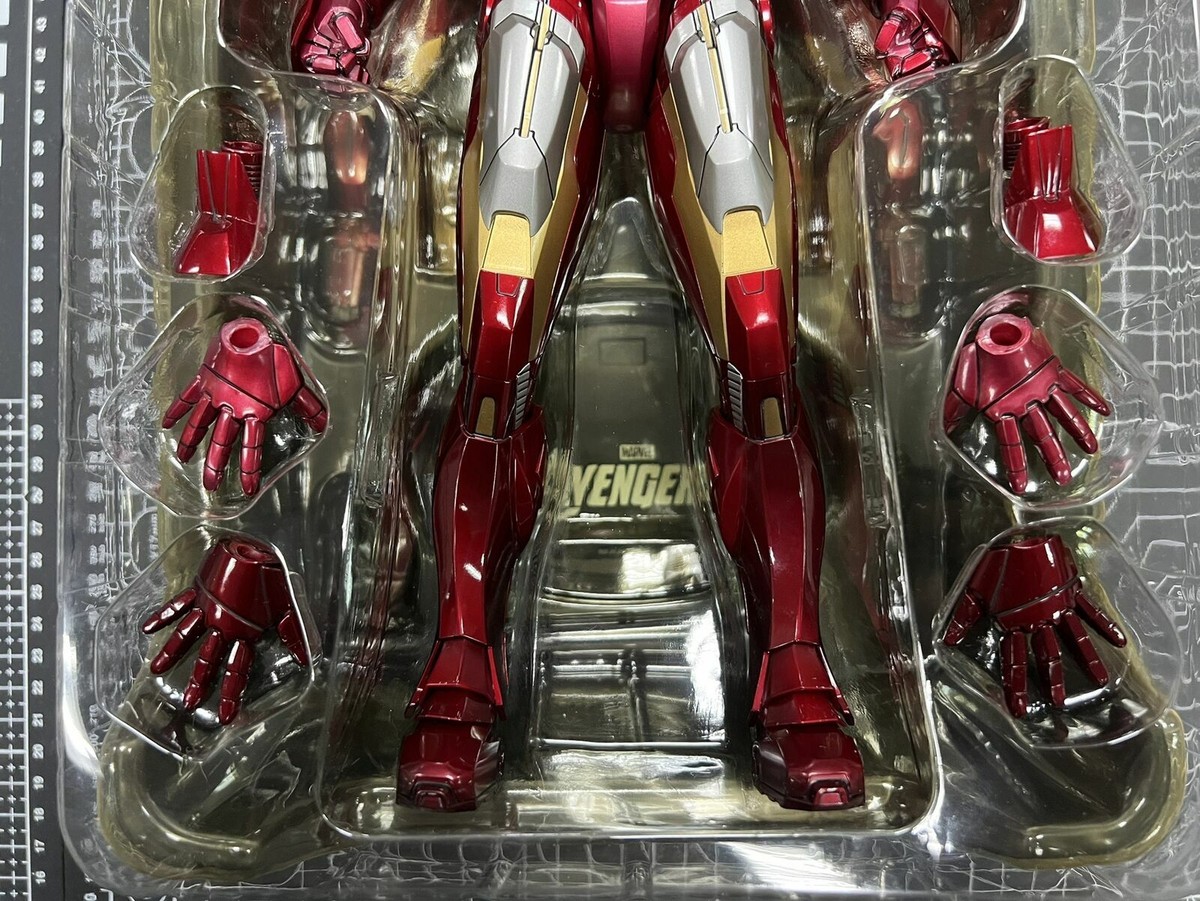 1/6 Hot Toys MMS185 The Avengers Iron Man Mark VII MK7 1/6 Hot Toys MMS185 The Avengers Iron Man Mark VII MK7