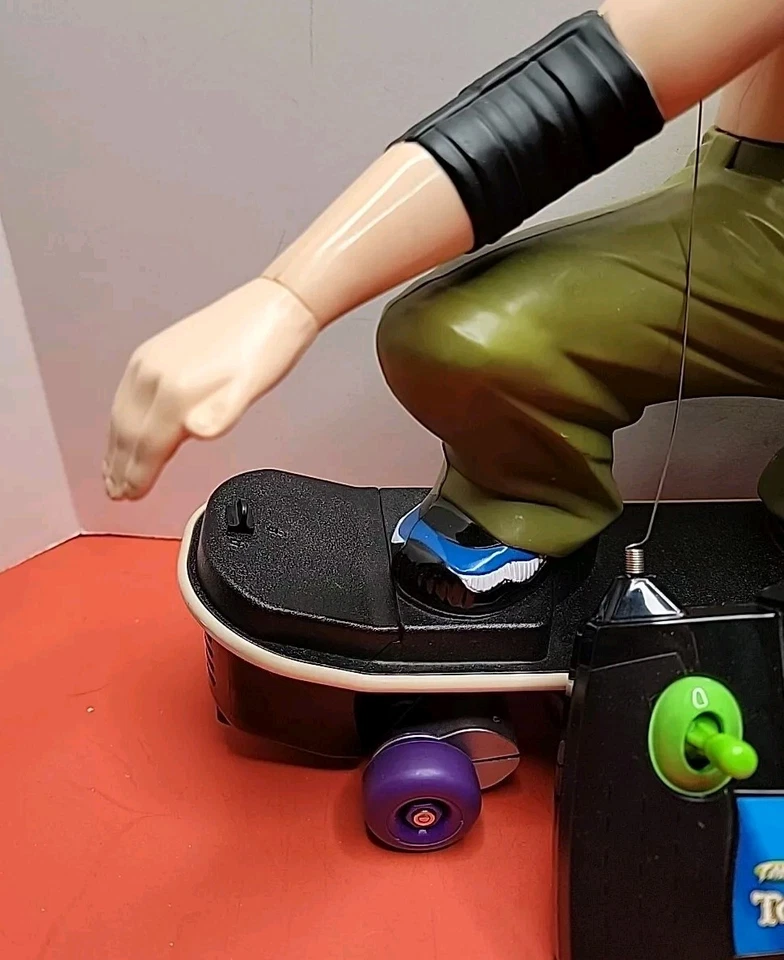 Tony Hawk Tyco Birdhouse Remote Control RC Skateboard - No Battery Or Charger. - Image 3 of 4