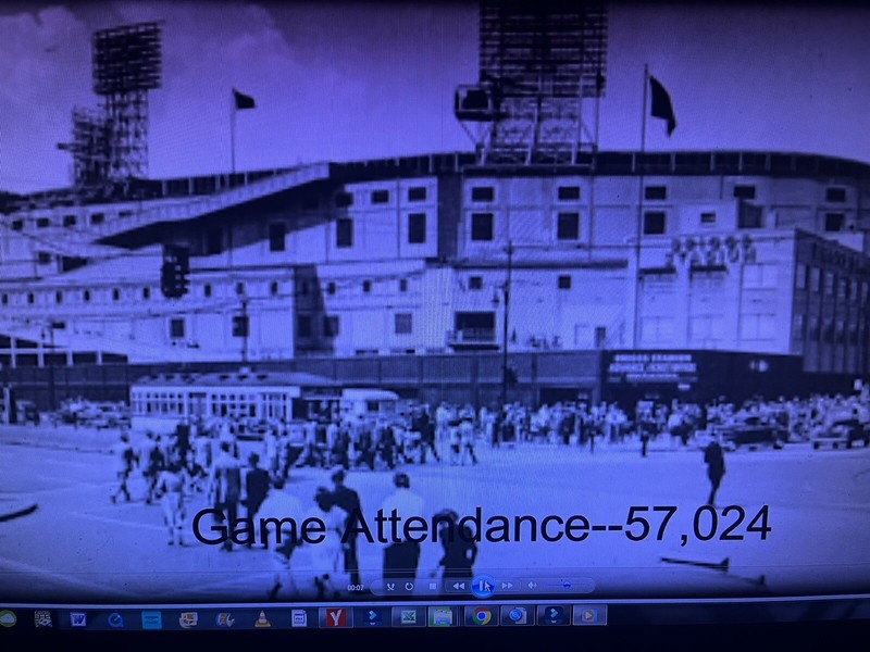 1956 Bears At Lions Complete Game With Captions And Bonus DVD