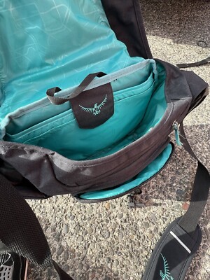 Osprey FlapJill 12"x15"x7" Messenger Bag - Black Turquoise | eBay