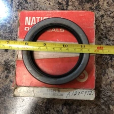 NOS National 35949N Oil Seal F+S!