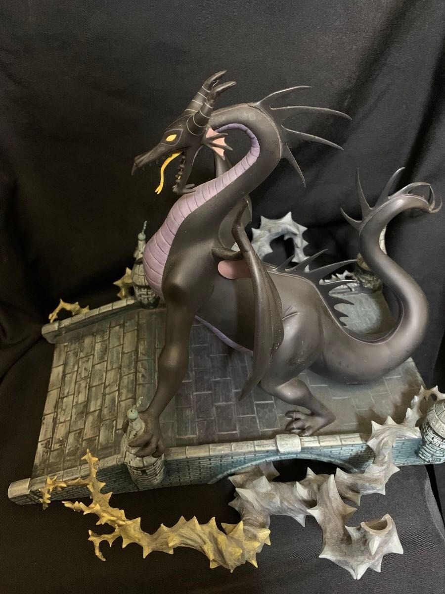 WDCC マレフィセントMaleficent as Dragon 限定1350個 Amazon.com: Maleficent WDCC AS Dragon Now You Shall Deal