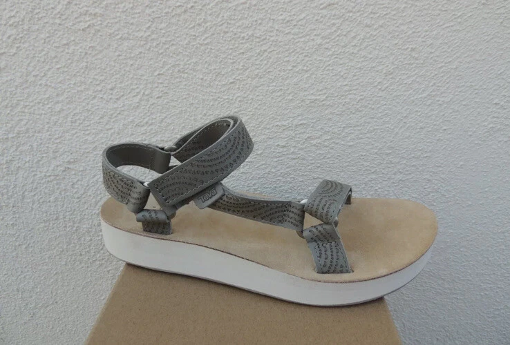 TEVA SANDALIA GEOMÉTRICA UNIVERSAL FORMA MEDIA DESIERTO SALVIA MUJER EE. UU. TALLA 7-10 Foto 4 de 4