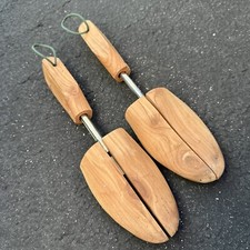 VTG Wooden Cedar Shoes Stretchers Women  s 11.5 Inches Long M 151
