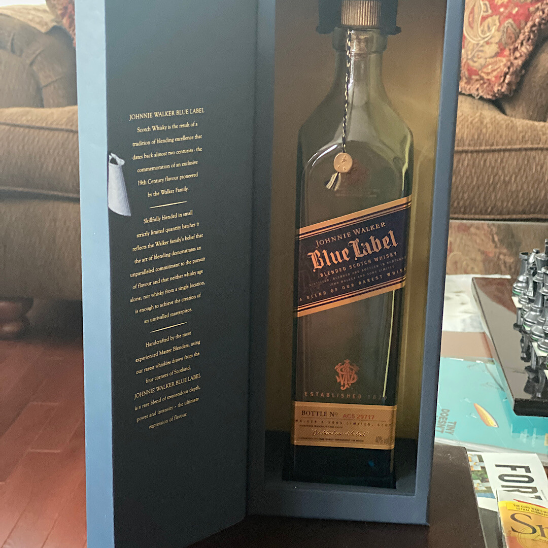 Johnnie Walker Blue Label EMPTY WHISKEY BOTTLE w/ Gift Box 750 ML