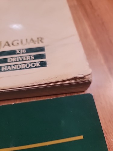 Vintage 1990 Jaguar XJ6 Owners Manual Set w/Binder - Picture 4 of 7