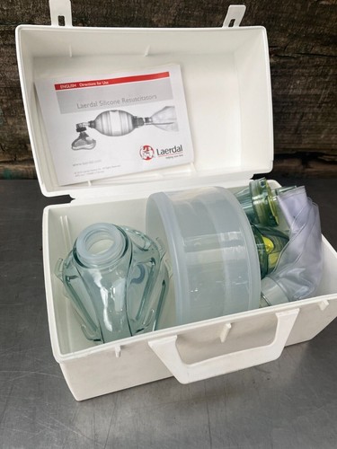 Laerdal Silicone Resuscitator 87005133 LSR Adult - Picture 7 of 10