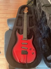 Music Man Luke IV Signature