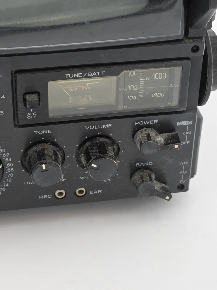 Receptor de TV portátil y radio Am/Fm Ambassador 7805 de colección - solo piezas Foto 3 de 4