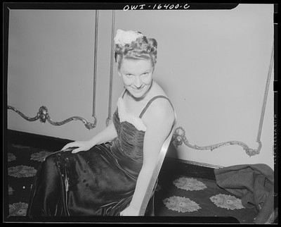 Photo:Detroit Michigan 1941 Hair Styling Show Girl Coiffures Evening Gown
