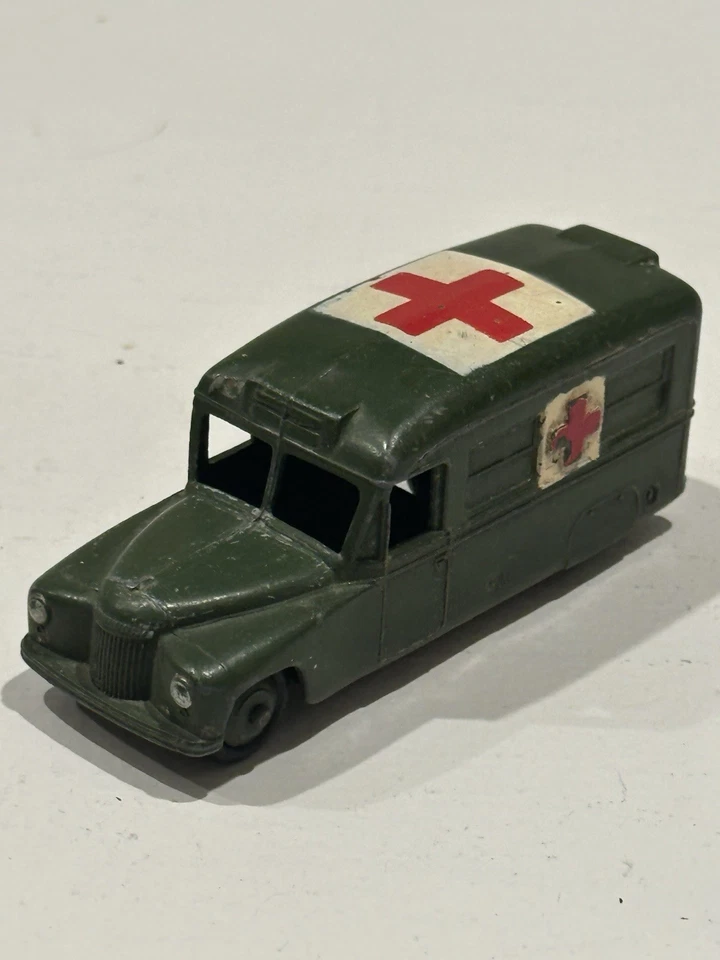原装 Dinky Toys 压铸金属戴姆勒军用救护车 — 第 2/4 张图片