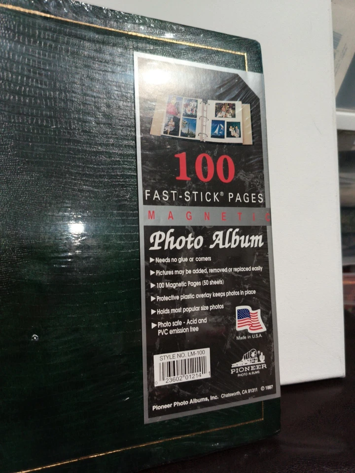 Pioneer Photo Album Magnetic 100 Stick Pages Green Gold Trim USA NOS Vtg Sealed - Image 2 of 4