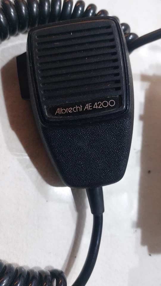 Funkgerät Albrecht 4200, 40 Kanäle, mit Handmikrofon - Bild 2 von 3