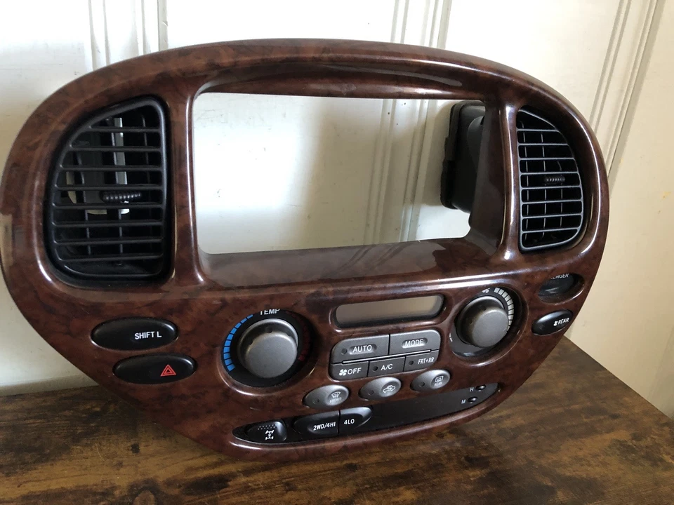 2005 - 2007 TOYOTA SEQUOIA 4WD A/C AQUECEDOR PAINEL DE CONTROLE CLIMÁTICO MOLDURA ACABAMENTO FABRICANTE DE EQUIPAMENTO ORIGINAL - Imagem 2 de 4