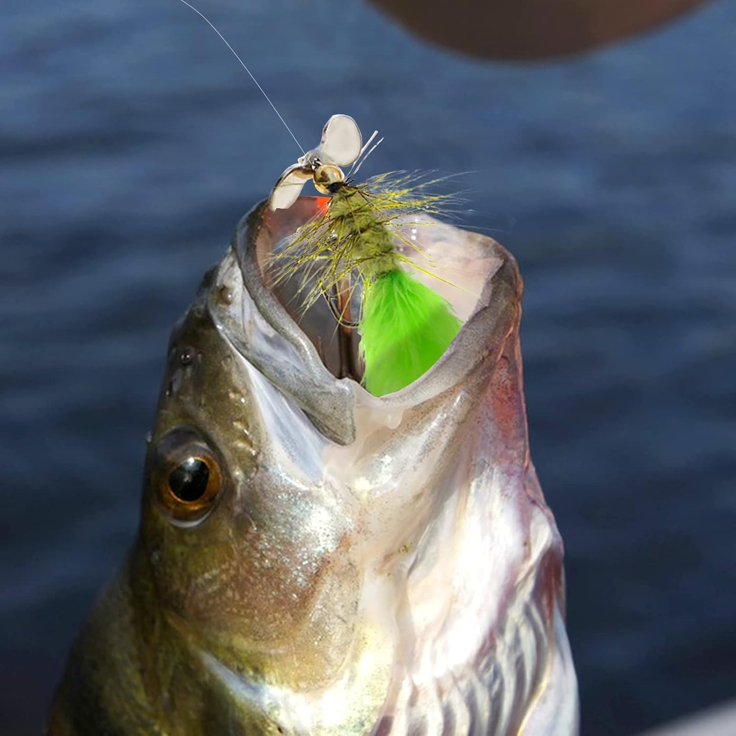 Lifelike Fishing Flies Kit - 5 Topwater Lures for Bass and Trout Fishing - Image 8