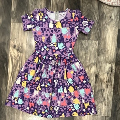 lularoe dresses Amelia Dress Xxs Loud Colorful Retro Bold Art Boho pockets Dip HTF Rare flowy casual dress for everyday wear. Amelia Dress lularoe