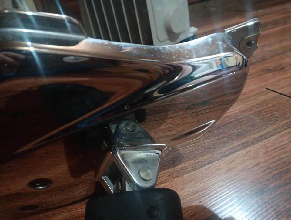 BMW K1200LT K1200 LT 1997-2003 reposapiés delantero derecho clavija T Foto 4 de 4