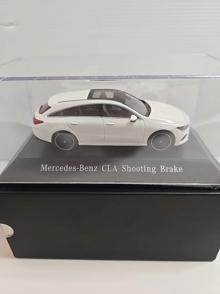 Coche Modelo Mercedes-Benz 1:43 Cla X117 Freno Tiro Polar Blanco B66960474 Foto 4 de 4