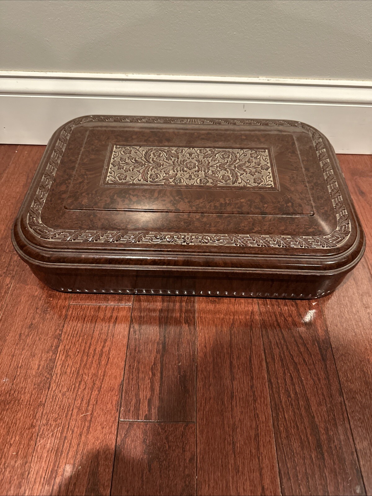 Picture 1 of 12