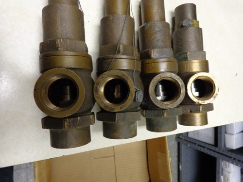Safety Relief Valve 3300 psi, Kunkle Valve Co, Fig 52, size 3/4", seat 1/2, used - Picture 2 of 4