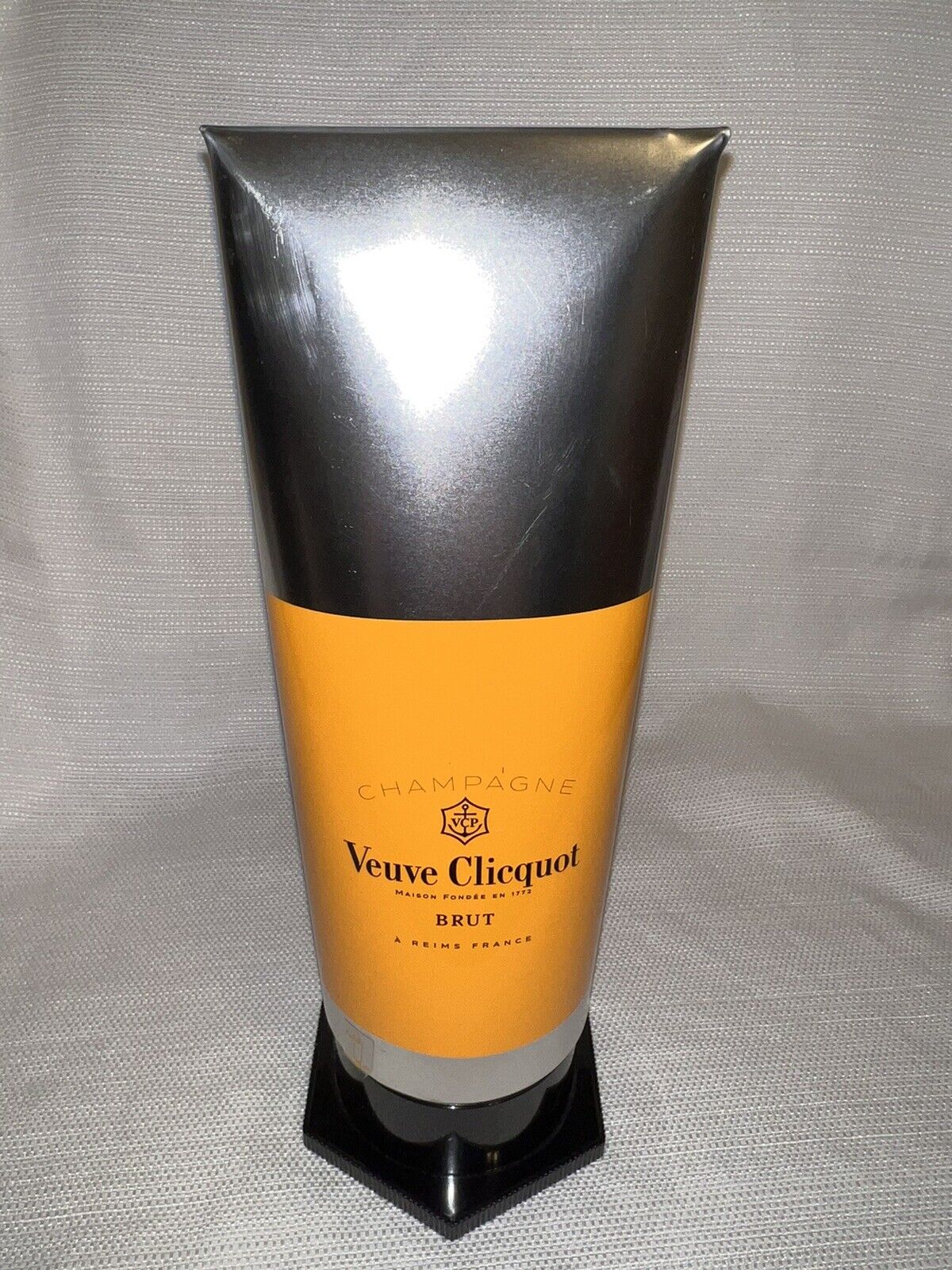 Ranking TOP14 VEUVE CLICQUOT ~ Yellow Label Champagne TUBE C Popular shop is the lowest price challenge BOTTLE Brut PAINT