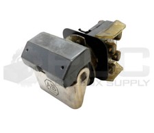ALLEN BRADLEY 800H-WK4 /B LEVER PUSH BUTTON W/ 800T-XA /C CONTACT BLOCK