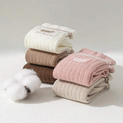 Lange Babysocken süßes Bärendesign