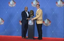 ALAN FANECA PITTSBURGH STEELERS H.O.F INDUCTION BUST 8/7/21 COLOR 8X10