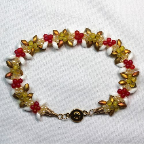 Edelweiss Beaded Bracelet - 第 17/27 張圖片