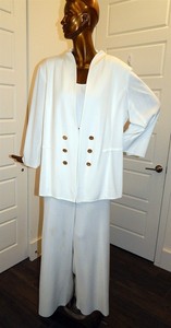 Misook-3x-White-Knit-3pc-Pant-Suit-w-Shell