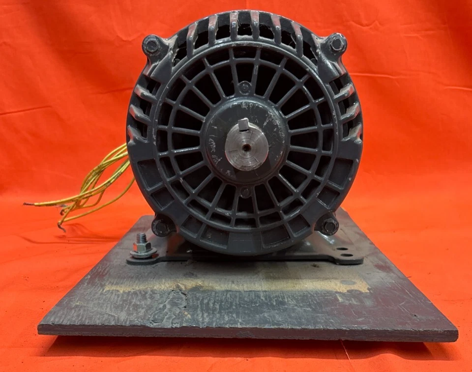 DAYTON INDUSTRIAL MOTOR 5KK01, FRAME 182T, 5 HP, 3495 RPM, 3 PH, 230/460 VOLTS - Image 4 of 4