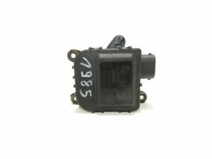 AUDI A4 B5 1999 Stellmotor Klima Heizung heater flap actuator 0132801149