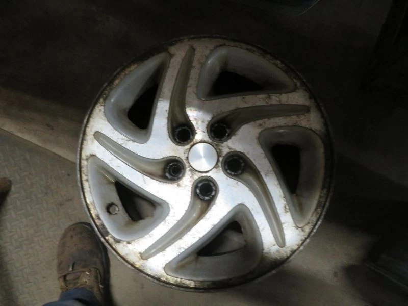 Wheel 16x7 Aluminum Fits 93-97 INTREPID 248962 - Image 3 of 4