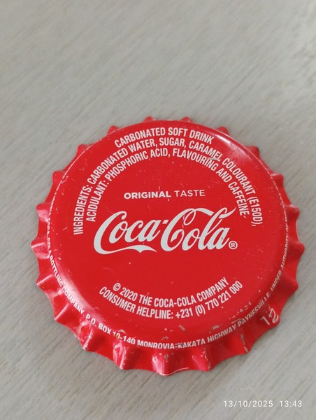   Crown Cap COCA-COLA COMPANY.  Bottle Cap SODA.  Beer. Birra, bier. FANTA.