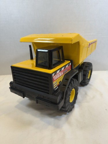 1999 Tonka Mighty Dump Truck # 768 (1205) - Picture 3 of 9