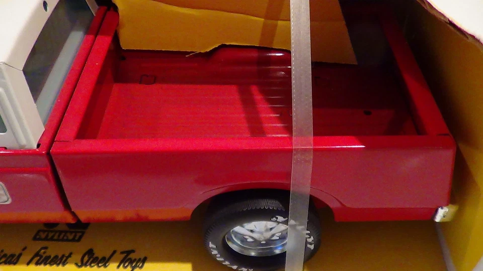 Camioneta pickup Ford F-150 Cadet NYLINT 1976 NUEVA EN CAJA rara primera edición lanzamiento Foto 3 de 4